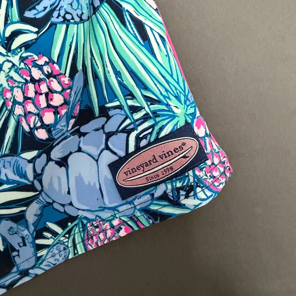 Vineyard Vines Swim Trunks Boys L 16 Blue Turtle Pineapple‎